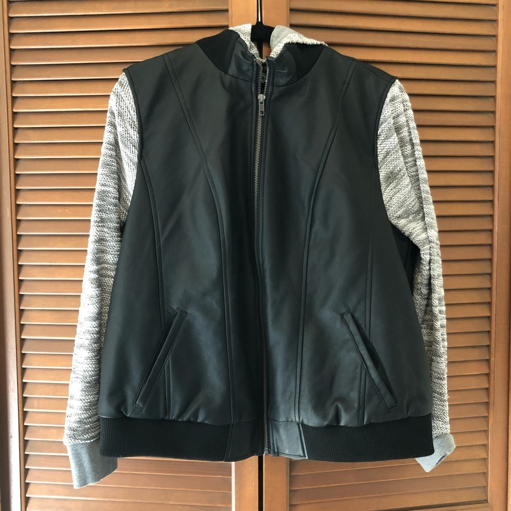 Torrid mixed media faux leather jacket coat 1X 14/16 plus size NWT - Picture 3 of 11